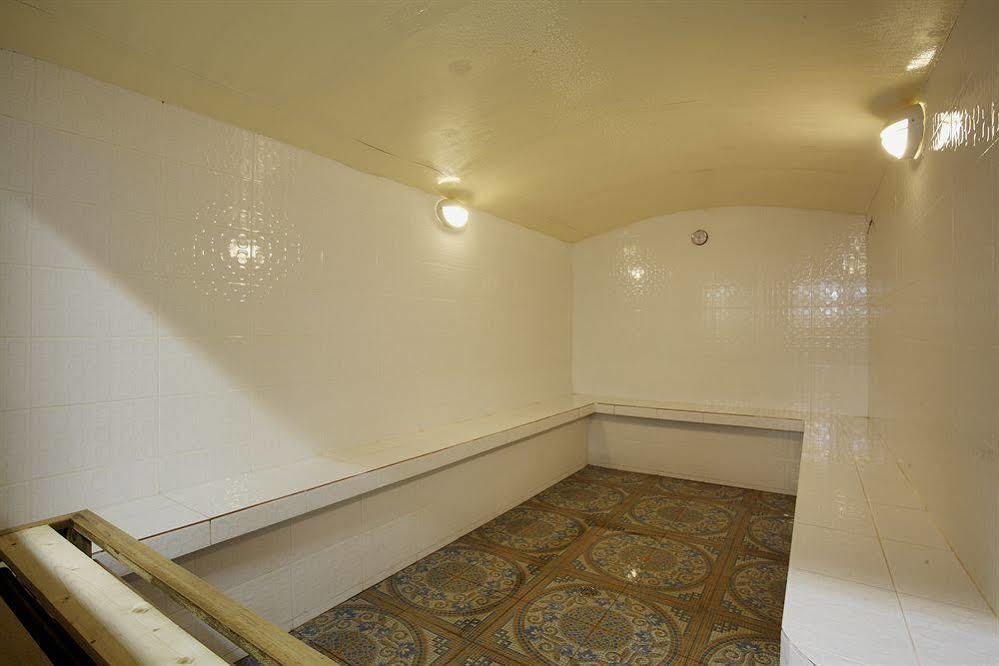 Capsule Hostel Patong Exterior photo