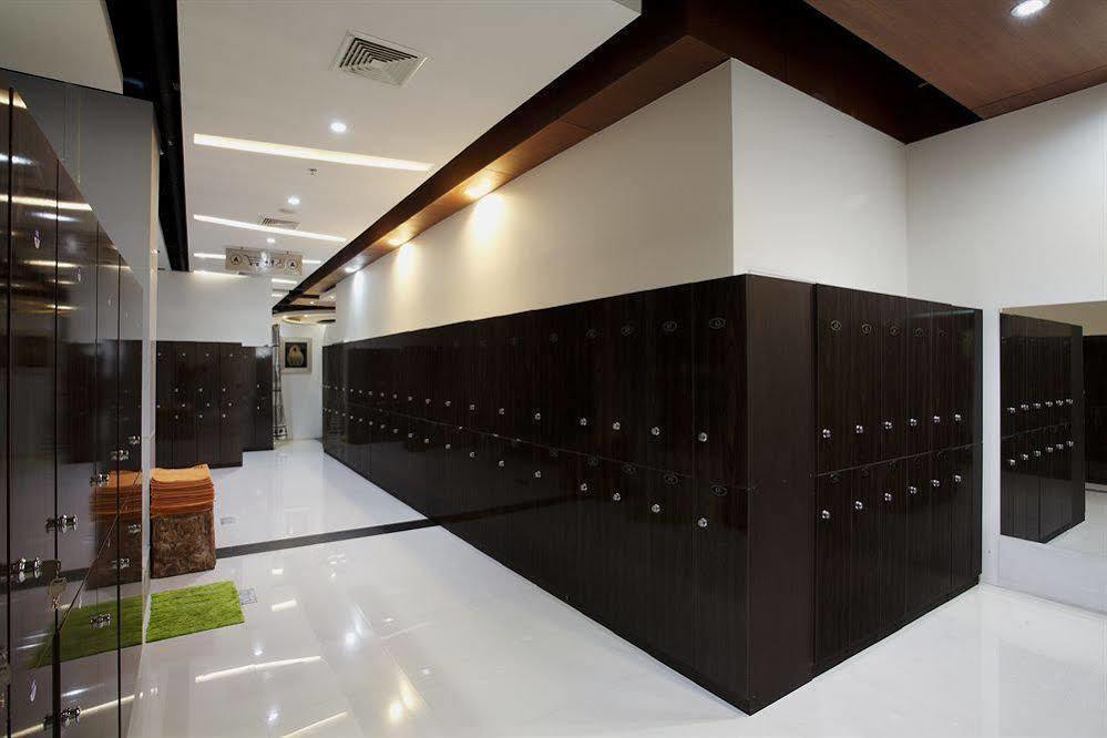 Capsule Hostel Patong Exterior photo