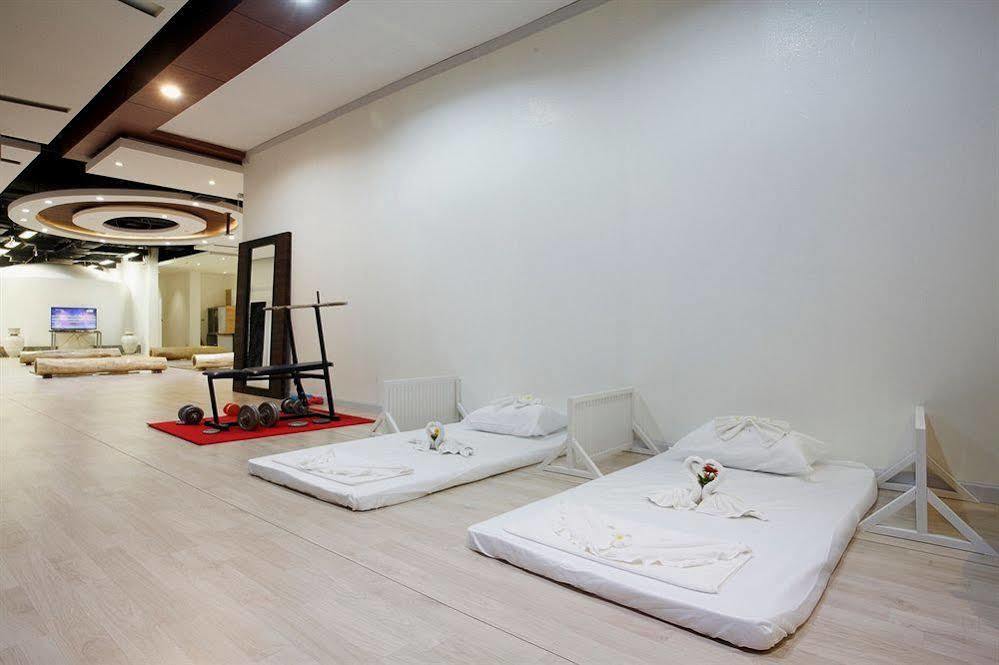 Capsule Hostel Patong Exterior photo